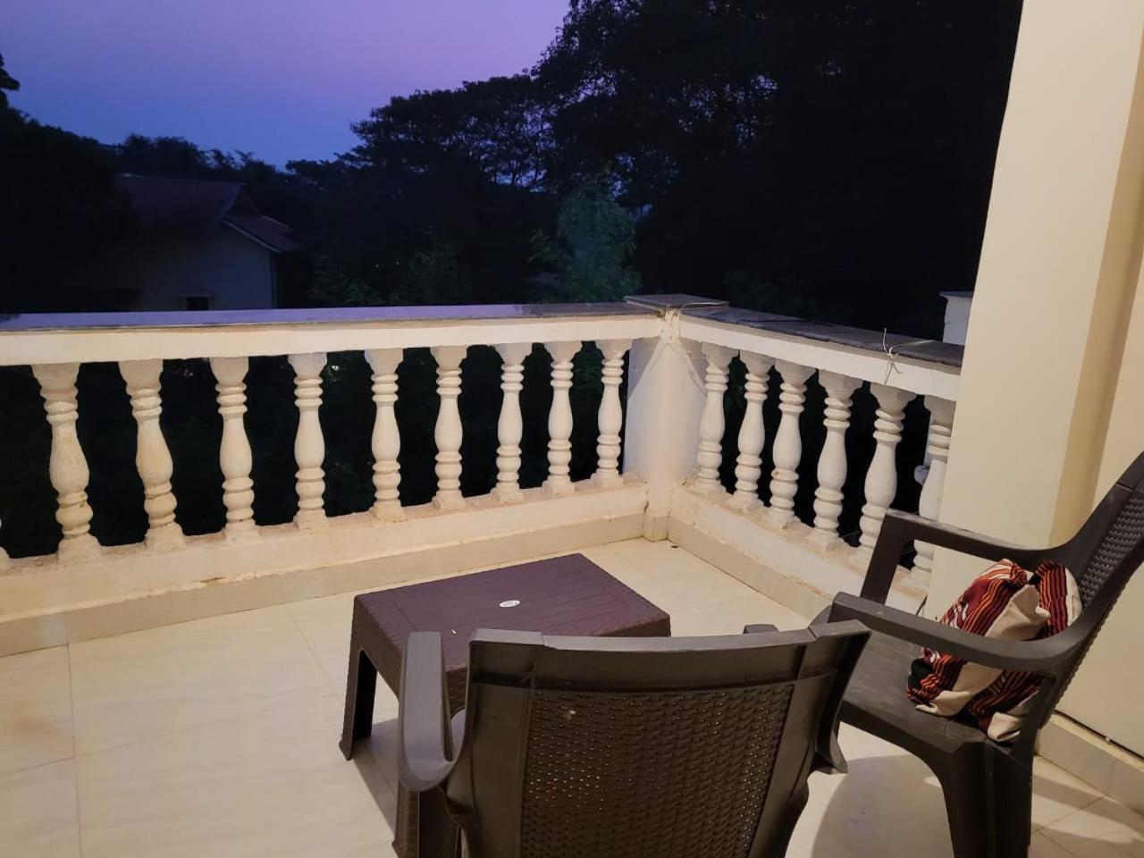 Comfortable 1Bhk Resort Aptmt With Pool At Candolim For 4 Ppl Sinquerim Luaran gambar